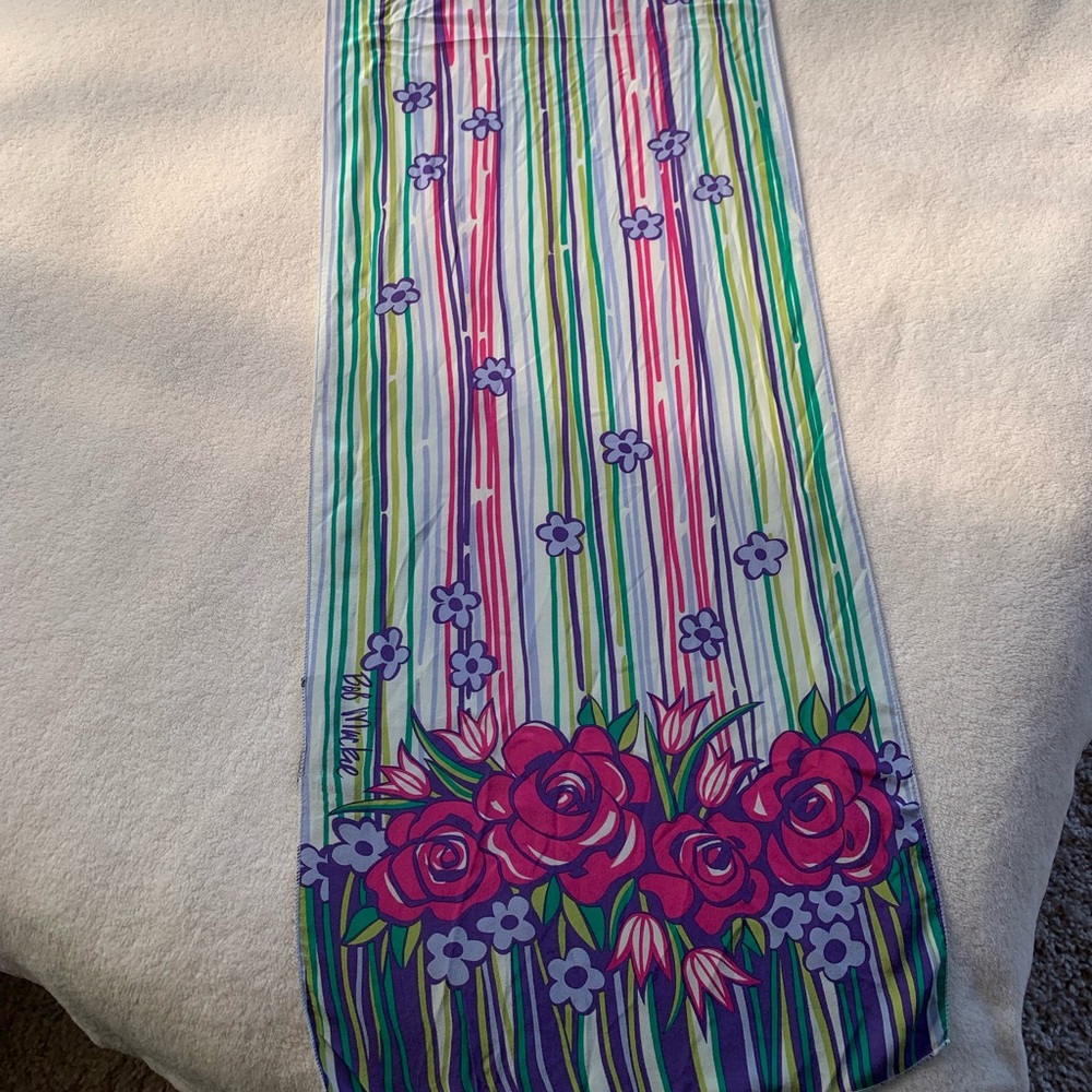 Bob Mackie Vintage Designer 100 percent Silk Scarf!